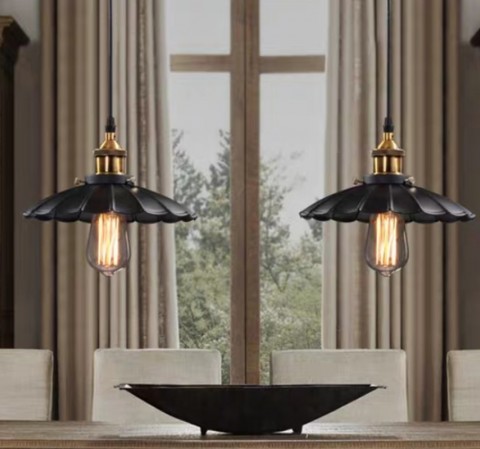 CHAO ĐÈN THẢ ĐUI ĐỒNG HÌNH CÁNH HOA D250